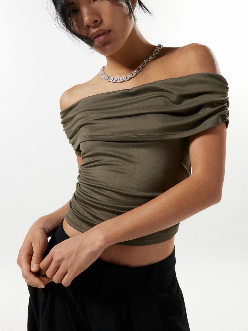 Off-Shoulder top urban outfitters